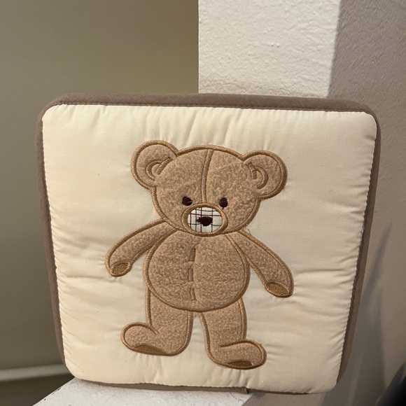 🐠 Teddy Bear Decorations for Nursery. Hang them or even Frame Them. Never Used. - Picture 5 of 6